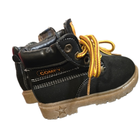 Comfy USA Other - NWOT Black Baby Work Boots